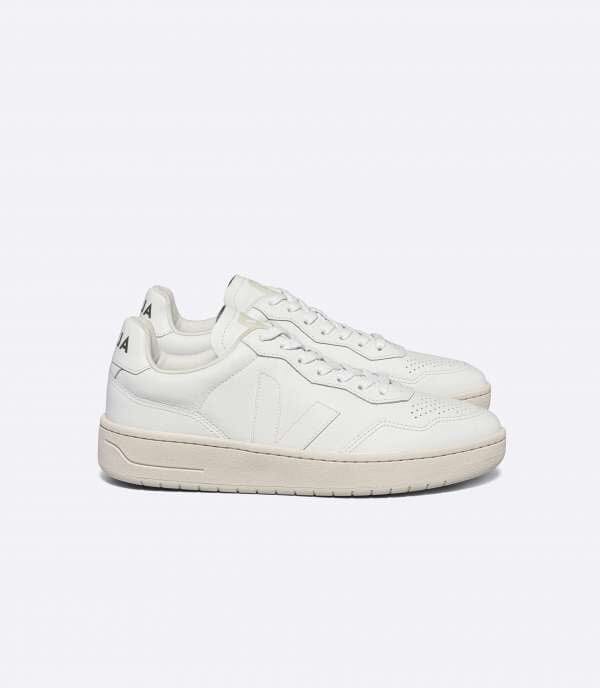 Veja V-90 Leather Sneakers Low Veja 