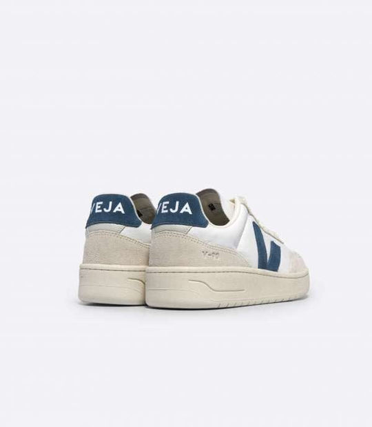 Veja V-90 Leather Sneakers Low Veja 