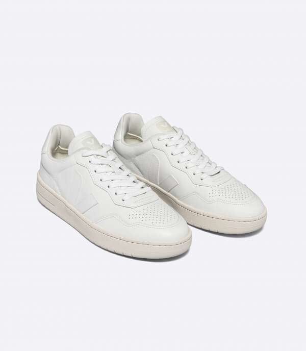 Veja V-90 Leather Sneakers Low Veja 