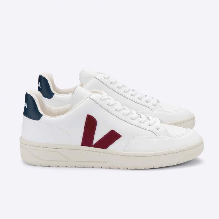 Veja V-12 Leather Sneakers Low Veja 